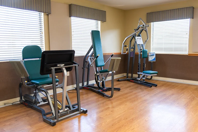 Image of Colonial Oaks Senior Living (8)