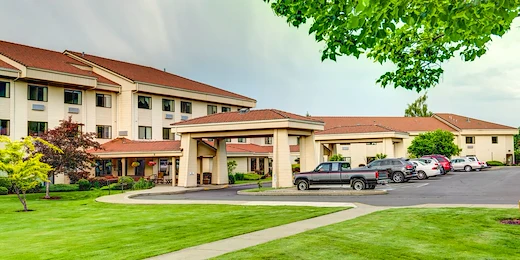 Grande Ronde Retirement Residence senior living community offering independent living, assisted living, and respite care in La Grande, OR, front exterior