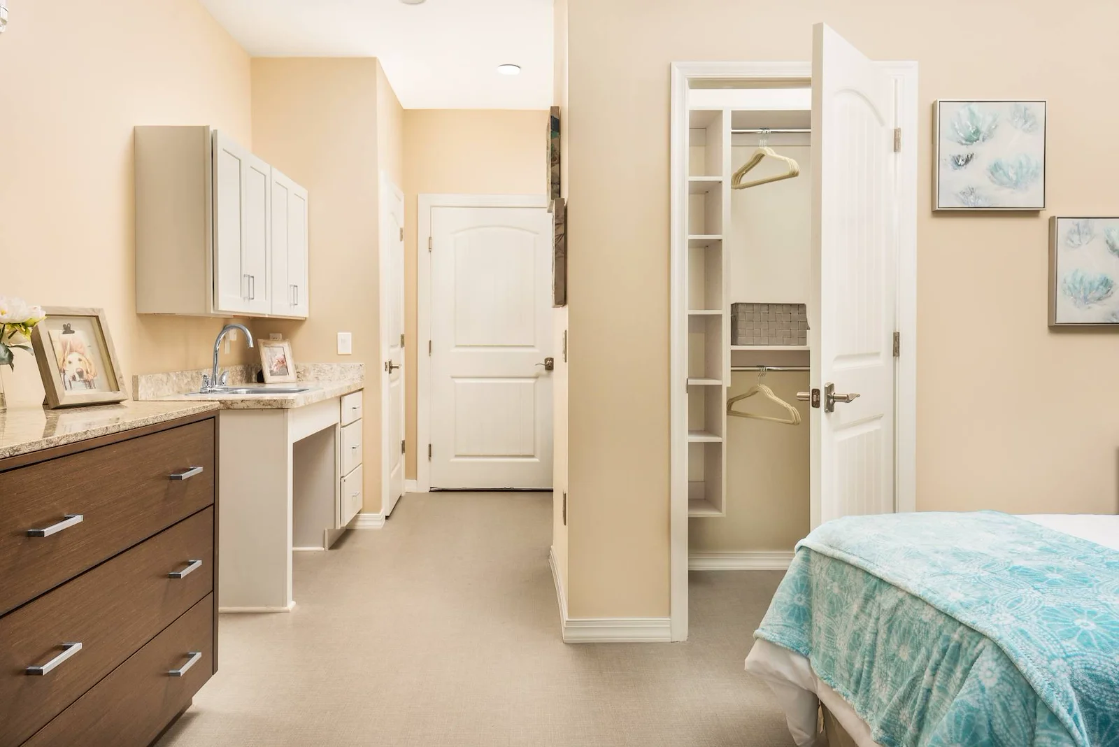 Image of Spring Oak at Vineland (8)