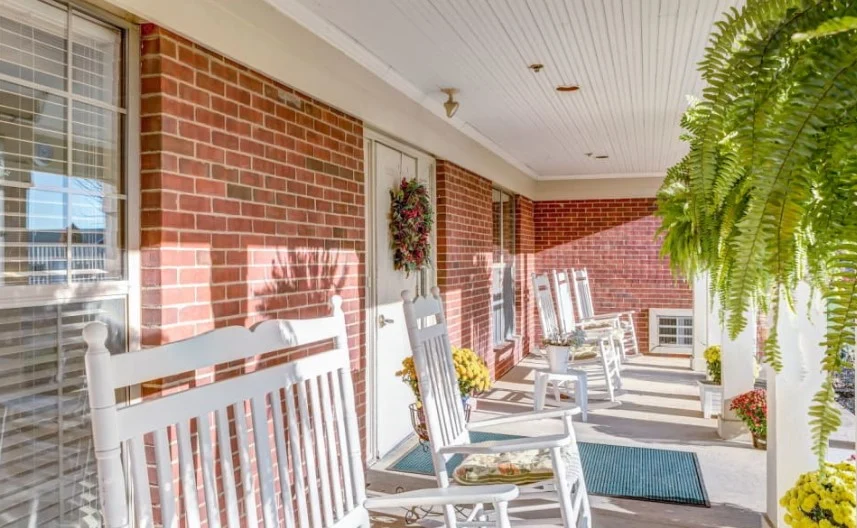 Image of Carriage Court of Washington Court House (2)