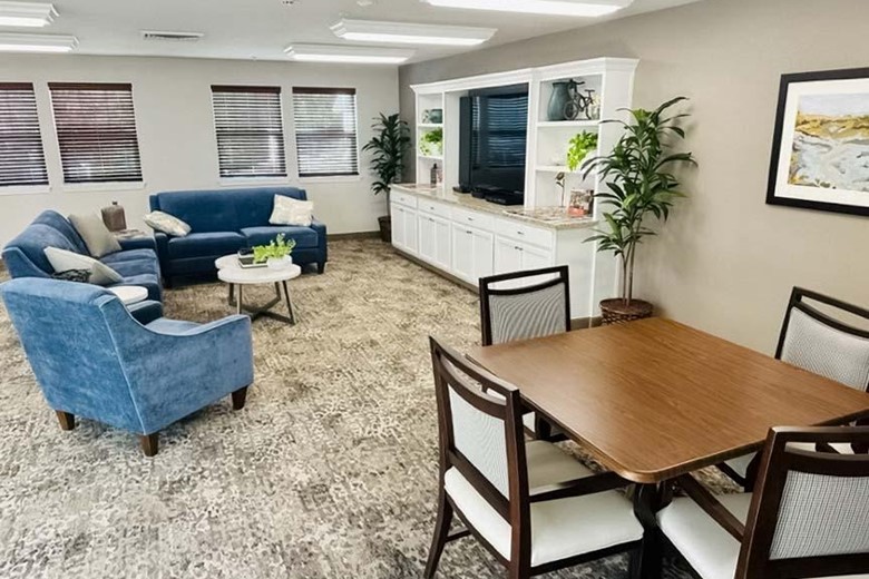 Camden Springs Gracious Retirement Living Hawthorn Senior Independent Living in Elk Grove, California living room