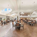 Stone Lodge Gracious Retirement Living Hawthorn Senior independent Living in Bend, Oregon community dining room