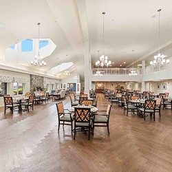 Stone Lodge Gracious Retirement Living Hawthorn Senior independent Living in Bend, Oregon community dining room