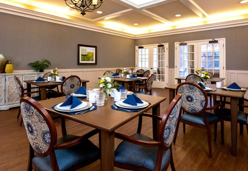 Image of Silverado Overland Park Memory Care Community (2)