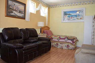 Image of A Paradise for Parents - 164th Lane (3)