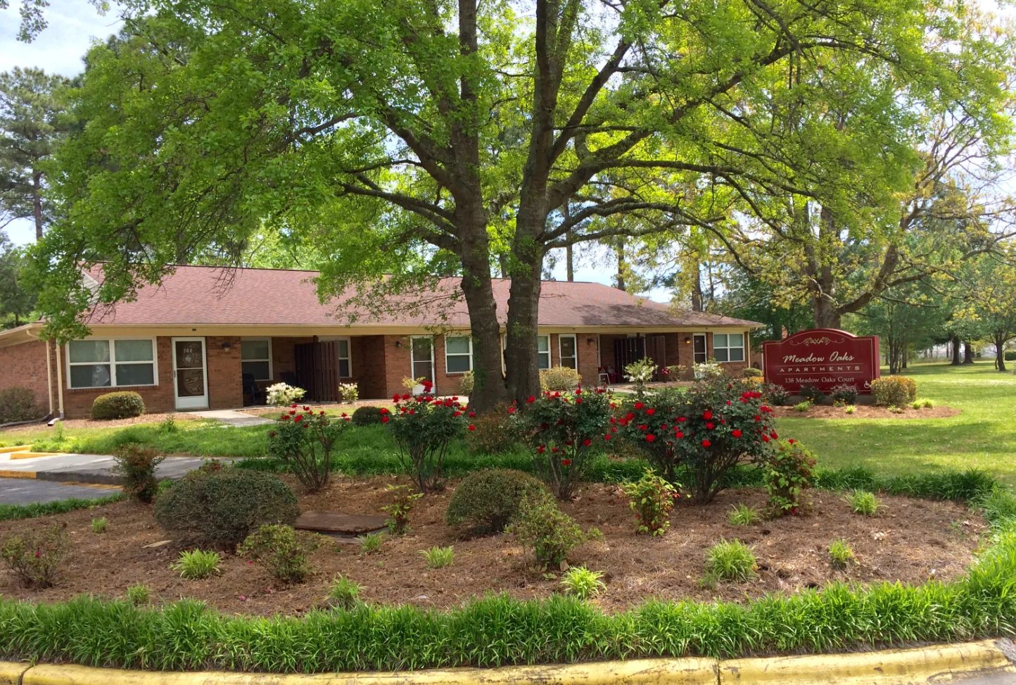 Image of Meadow Oaks Apartments (1)