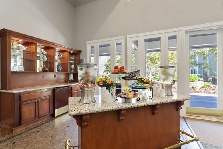 Image of Aegis Living Carmichael (5)