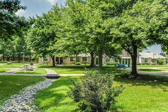 Image of Strawberry Patch Apartments (1)