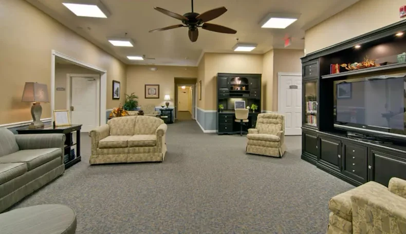 Image of Southern Oaks (4)