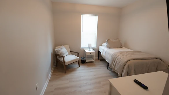 Image of OakBrook Senior Living at South Lyon (5)