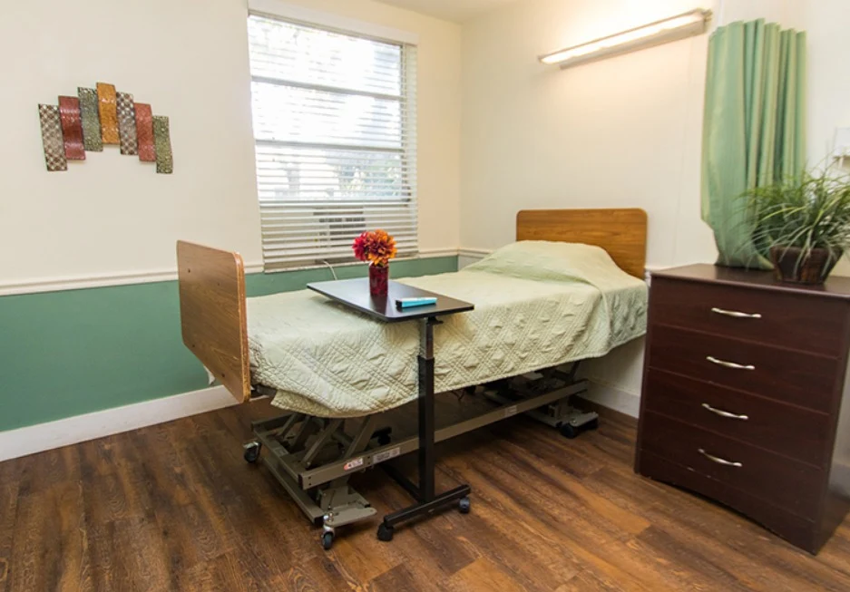 Image of St. Petersburg Nursing and Rehab Center (2)