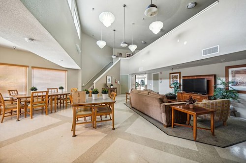 Image of Palm Springs Pointe (6)