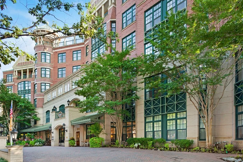 Image of Sunrise on Connecticut Avenue (1)