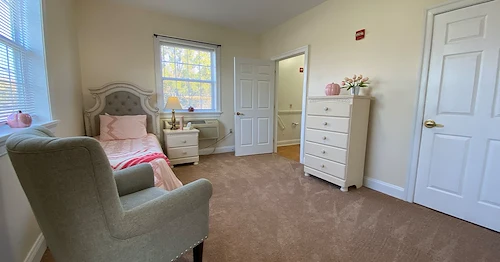 Image of Abbey Manor of Elkton (6)