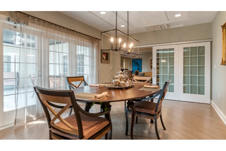 Image of The Laurel at Norterre Senior Living (7)