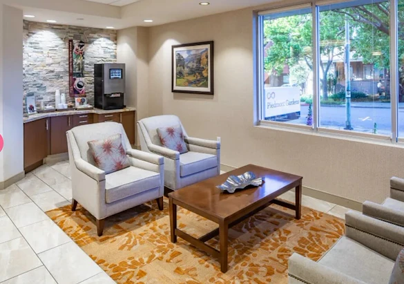 Piedmont Gardens Senior Living in Oakland, CA, visiting area