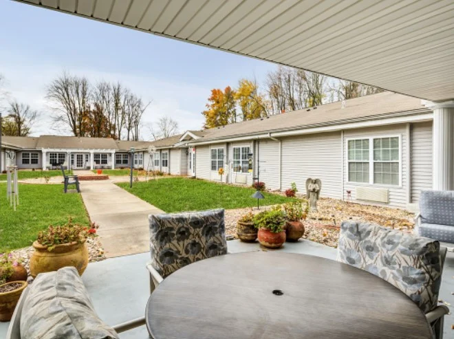 Bennett Place in New Albany, IN, outdoor sitting area