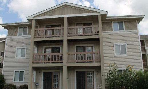 Kidron Bethel Village senior living community and continuing care retirement community (CCRC) offering independent living, assisted living, and respite care in North Newton, KS, apartment balcony