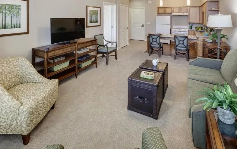 Image of Merrill Gardens at Huntington Beach (6)