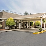 Image of Hallmark Manor (1)