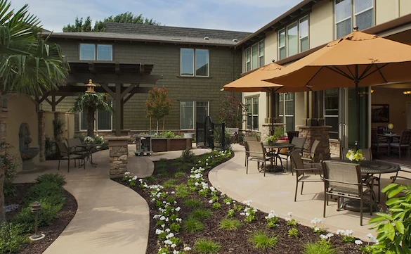 Image of Oakmont of Fresno (4)