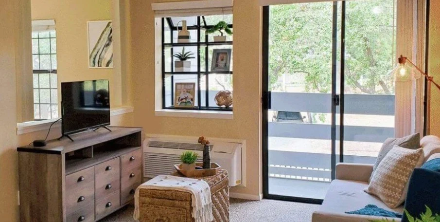 Image of Carlton Senior Living Pleasant Hill - Martinez (8)