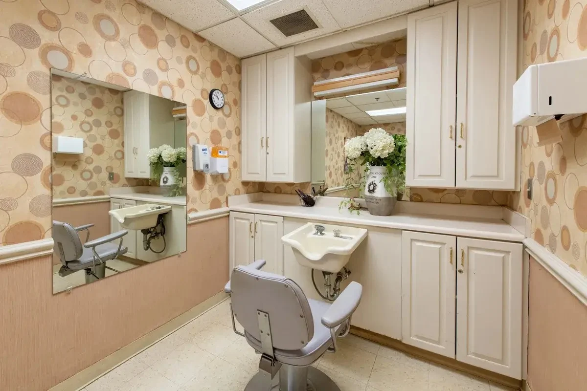 Image of Optalis Health & Rehabilitation at Leonard (4)