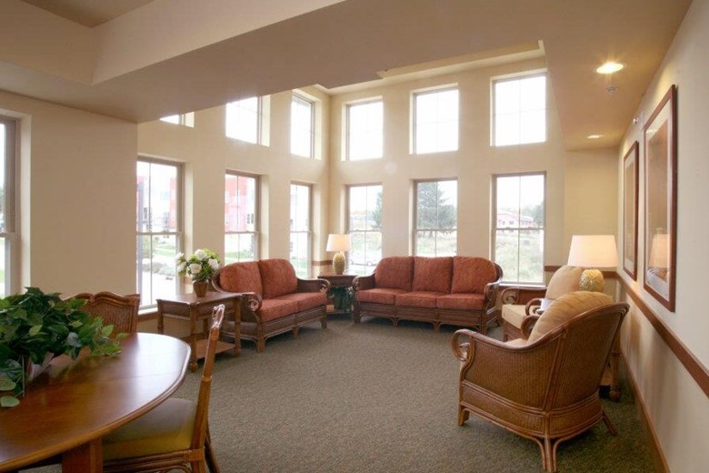 Image of Oak Park Place - Madison East Grandview (4)