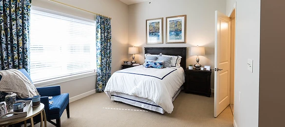 Westhill Newnan Crossing senior living community offering assisted living and memory care in Newnan, GA, apartment bedroom