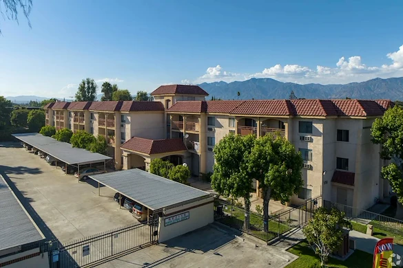 Image of Flamingo Garden Senior Apts (2)