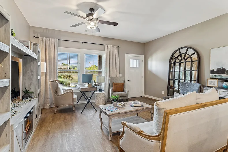 Image of The Pearl at Dallas (7)