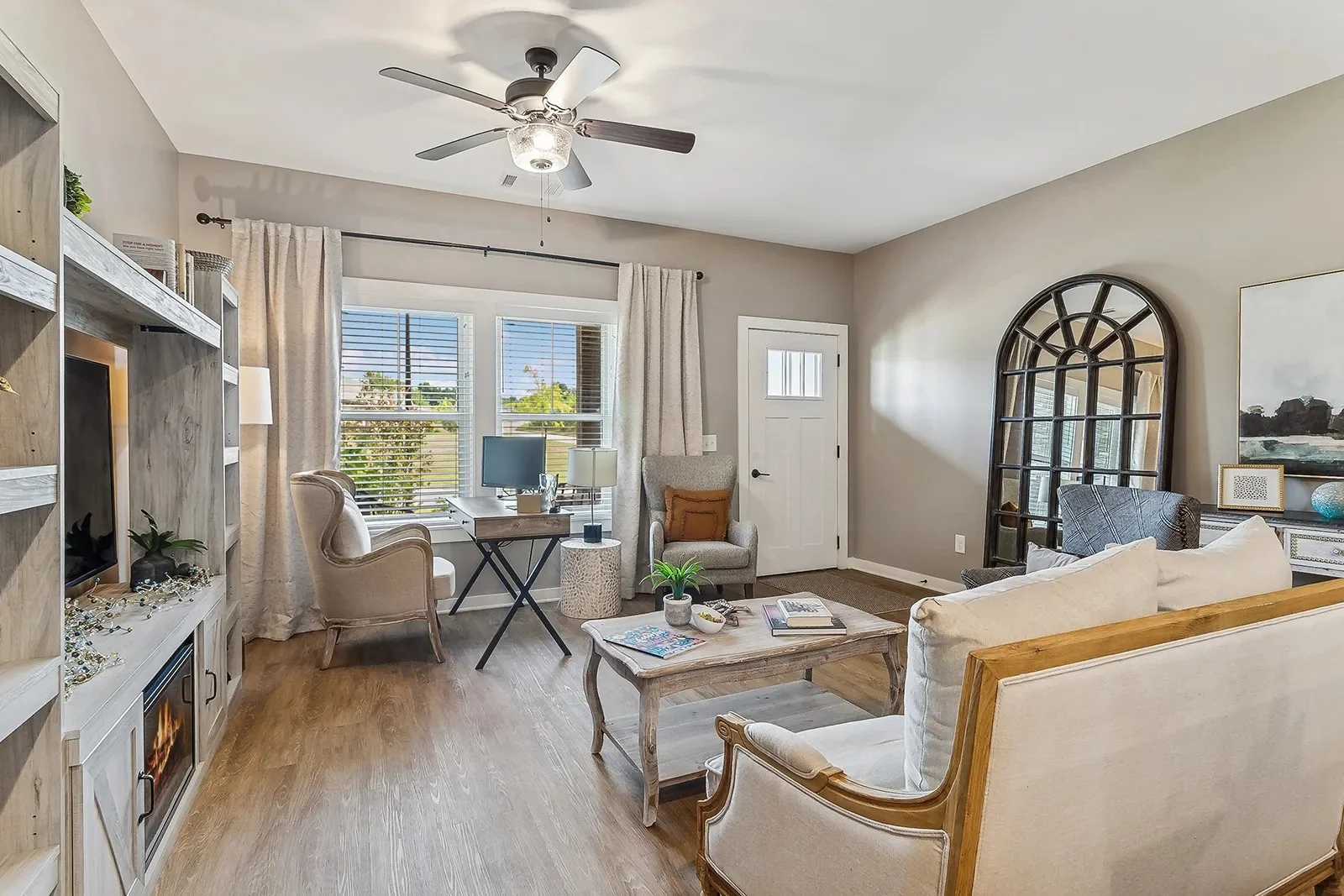 Image of The Pearl at Dallas (7)