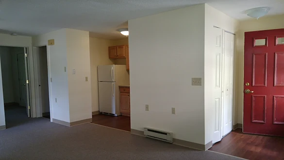 Image of Pond View Apartments (4)