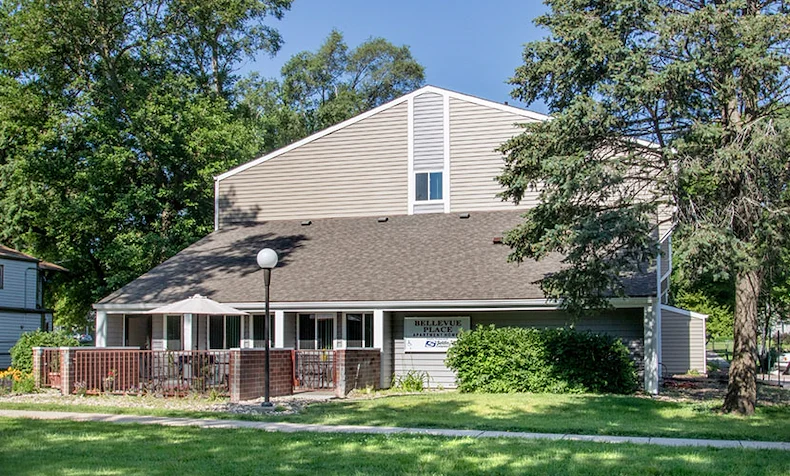 Image of Bellevue Place (1)