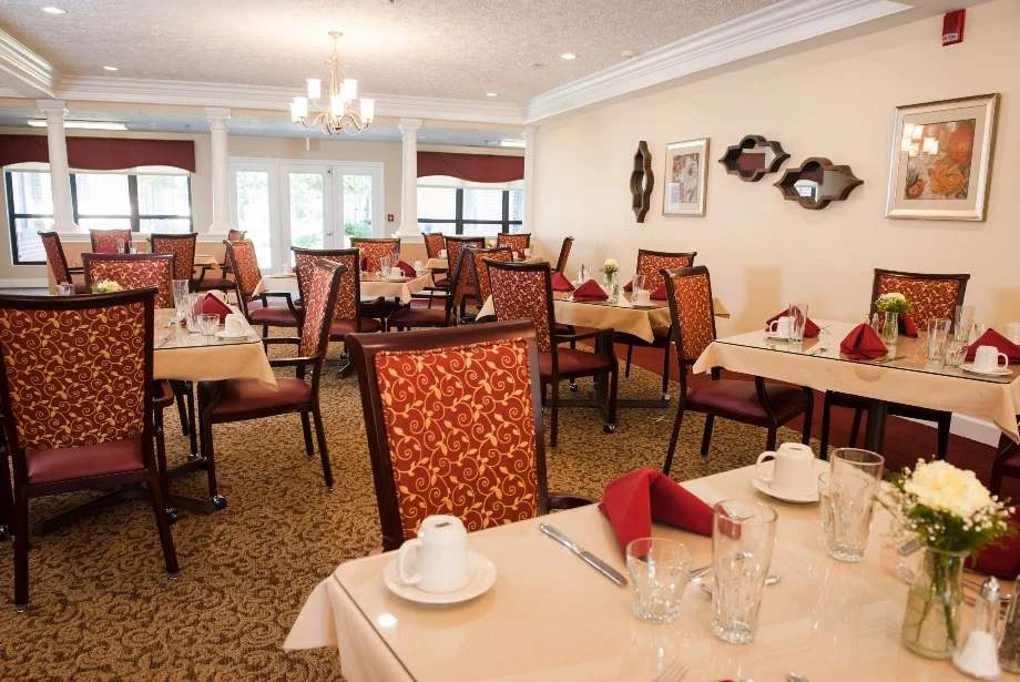 Image of Commonwealth Senior Living at Hillsville (4)