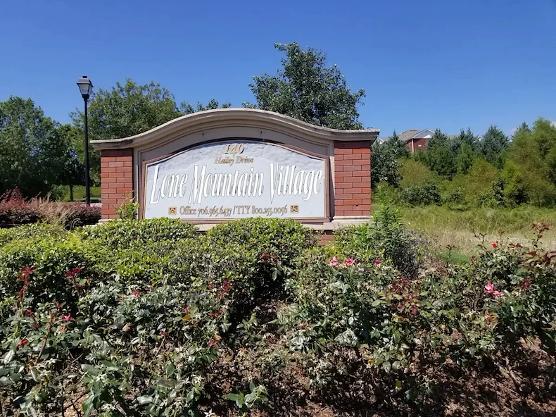 Image of Lone Mountain (3)