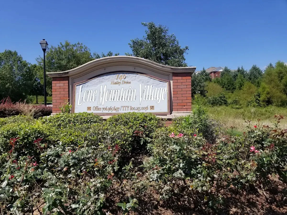 Image of Lone Mountain (3)