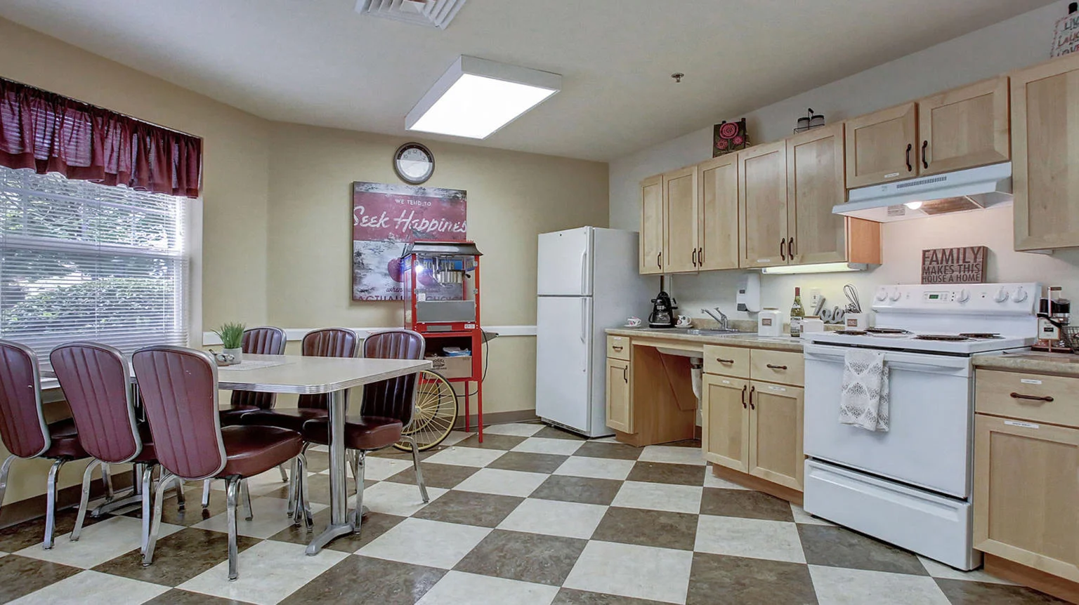 Image of Prestige Senior Living Huntington Terrace (8)