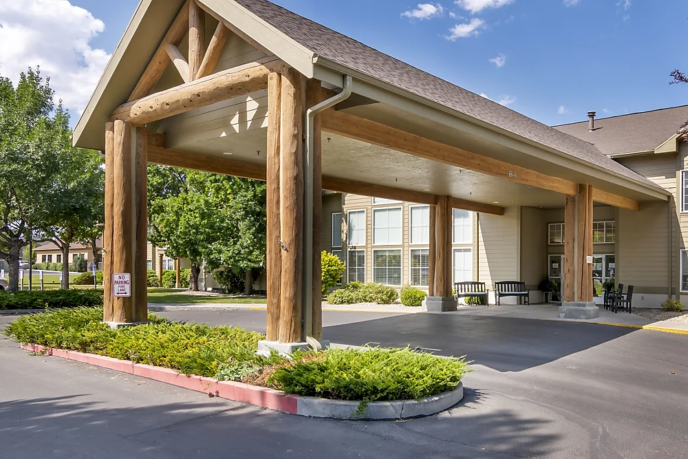 Image of Pine Oaks Senior Living (1)