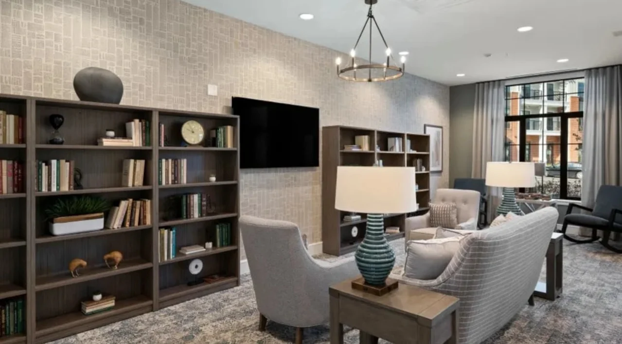 The Barclay at Tuckahoe lounge area