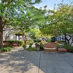 Image of Eden Vista Burr Ridge Senior Living (4)