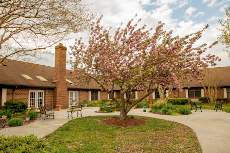 Image of Riverside Lifelong Health & Rehab Smithfield (1)
