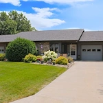 Image of Heights Town Homes (1)