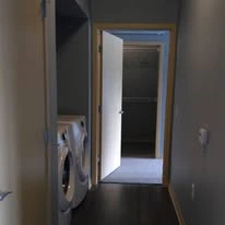 Hamlin Bell independent senior living in Perry, Iowa apartment laundry