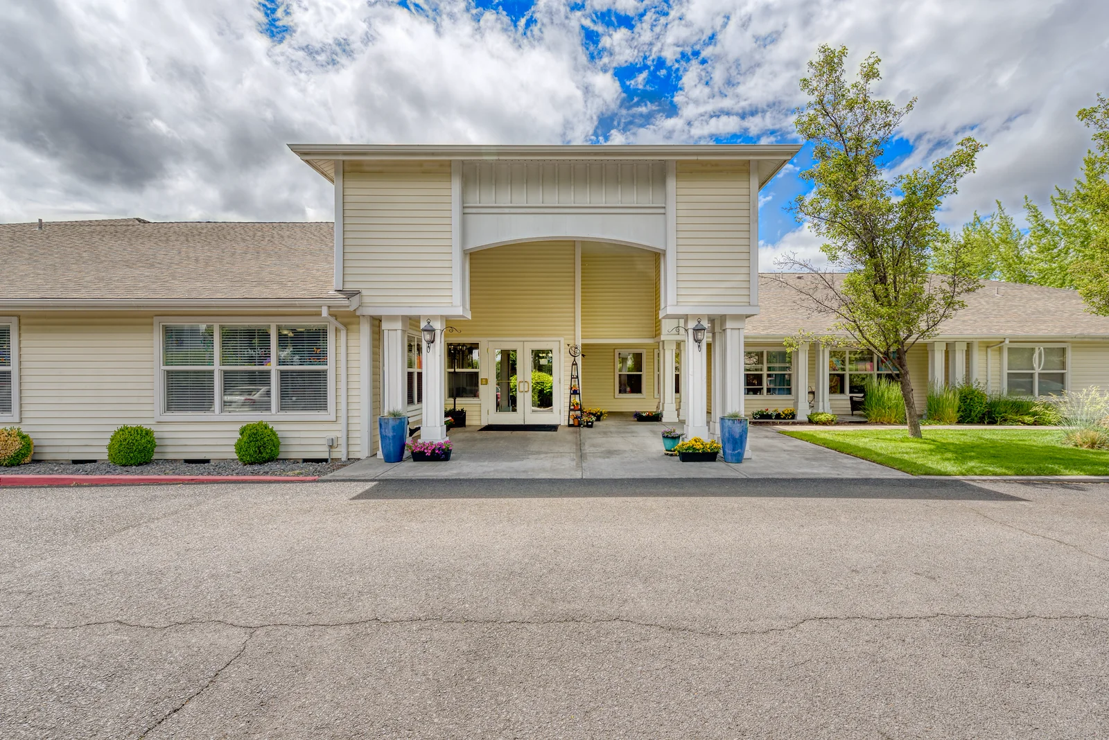Image of Awbrey Place (1)