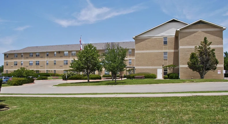 Image of Mollie & Max Barnett & Tarrant County B'nai B'rith Senior Apartments (1)