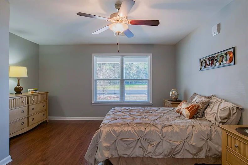 Image of Live Oak Village (8)