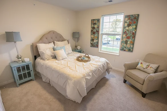 Image of Huntington Square Senior Apartments (5)