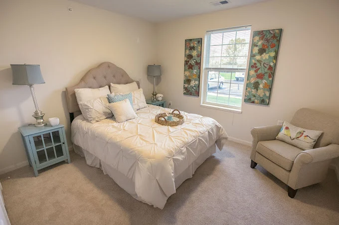 Image of Huntington Square Senior Apartments (5)