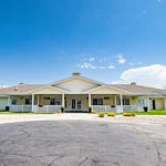 Pathfinder Senior Living in Fremont, NE, front exterior